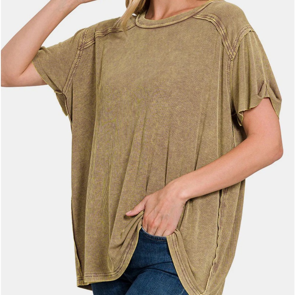 Zenana acid Washed Ribbed Short Sleeve Top Medium  Distressed New Boutique